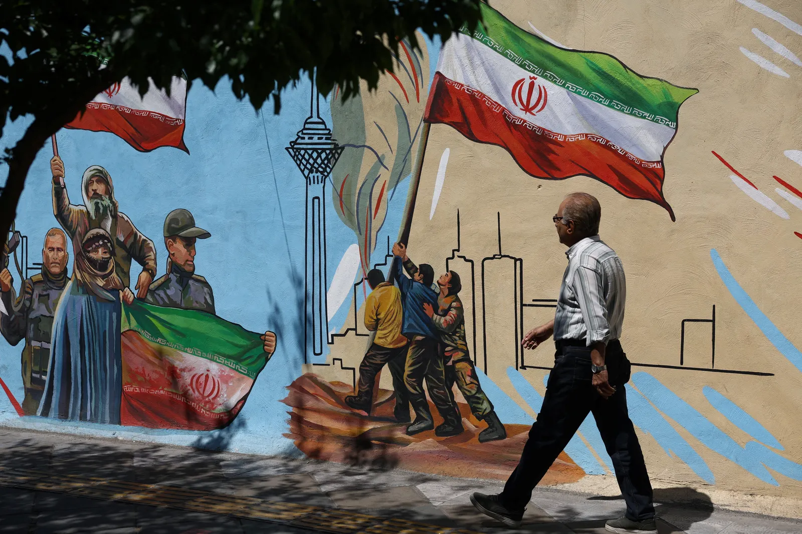 Hormuz standoff drives oil higher as Iran-US peace hopes ebb