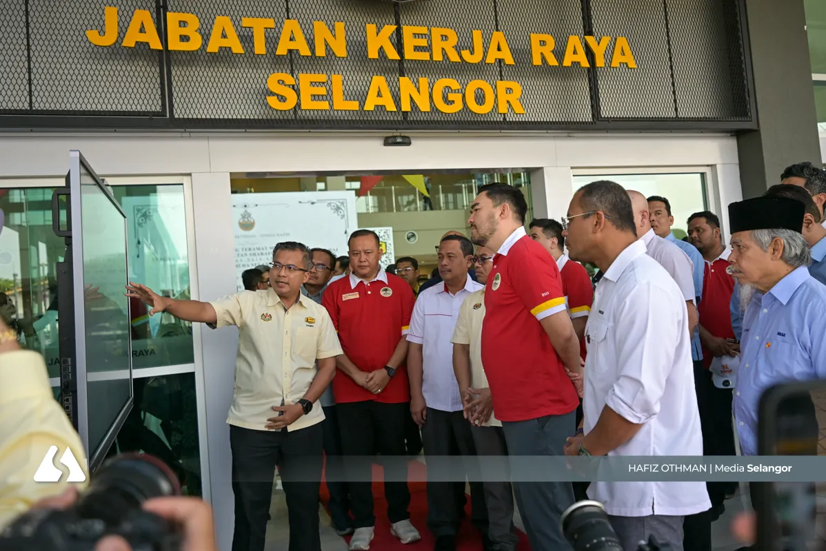 Raja Muda berkenan rasmi Kompleks Ibu Pejabat JKR Selangor 