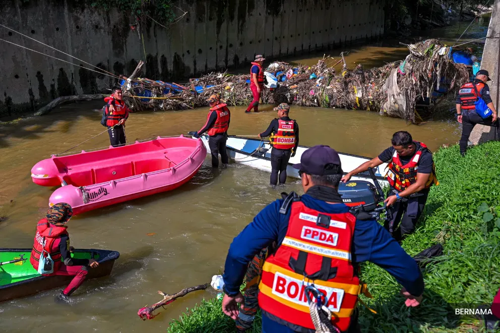 Body of girl swept away found after two days in Sg Langat