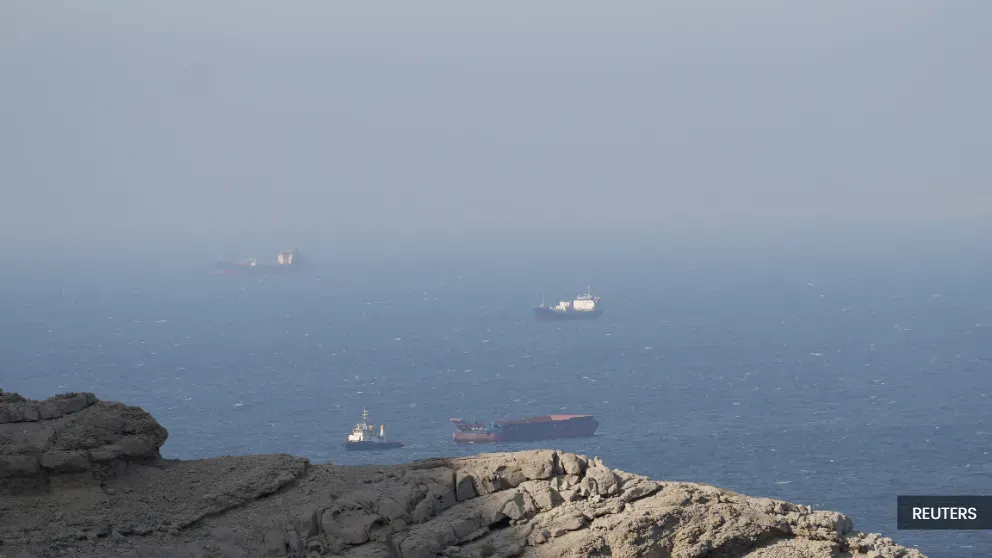 Oman kesan objek disyaki periuk api laut di Selat Hormuz