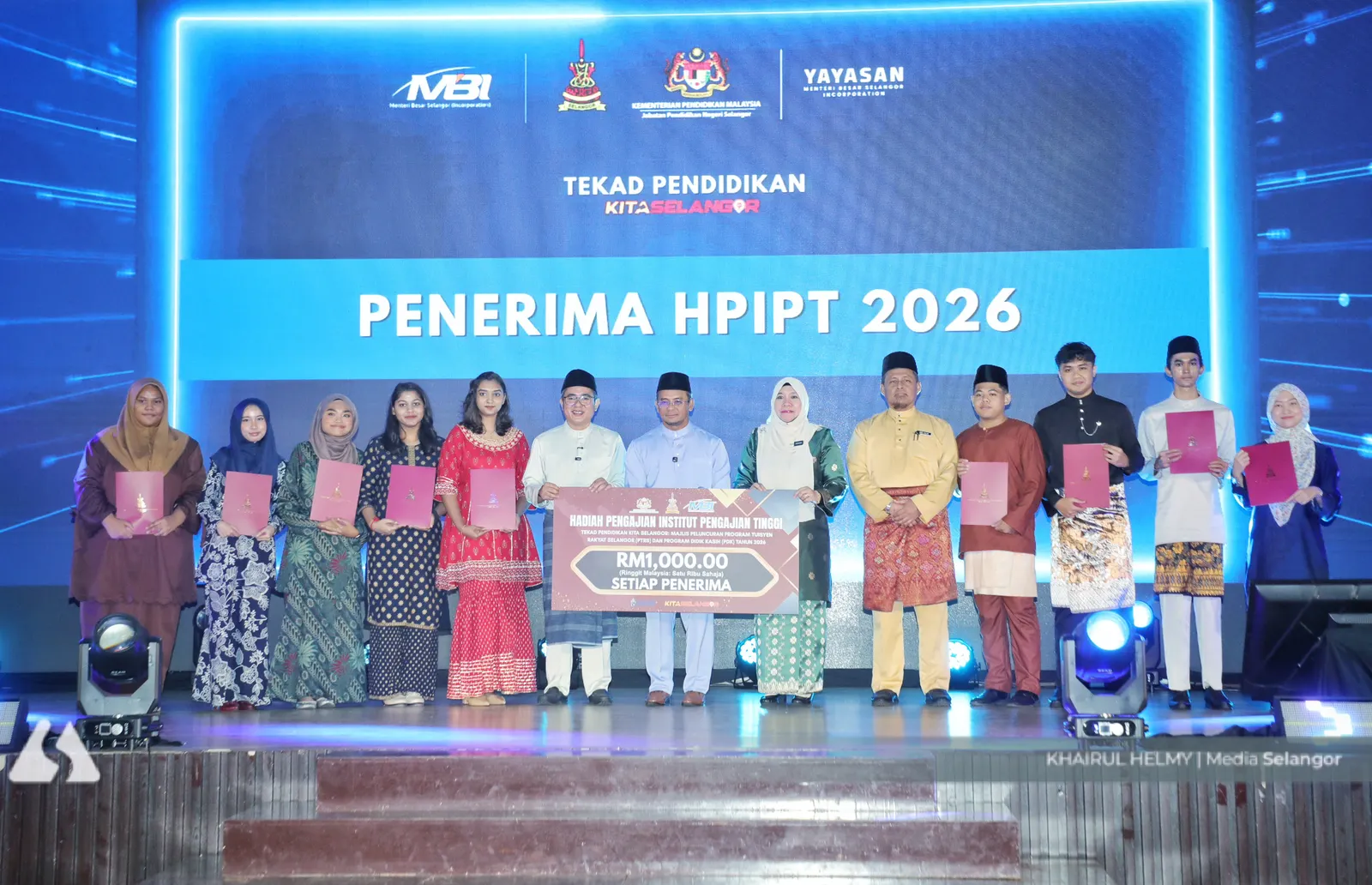 Selangor peruntuk RM20 juta taja pengajian 4,000 pelajar di tiga IPT negeri