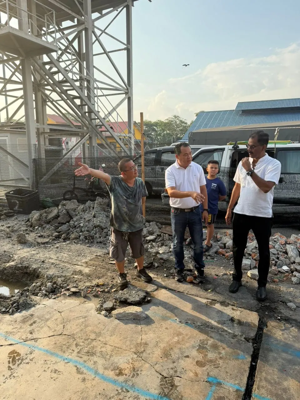 ADN tinjau projek naik taraf longkang susulan aduan penduduk