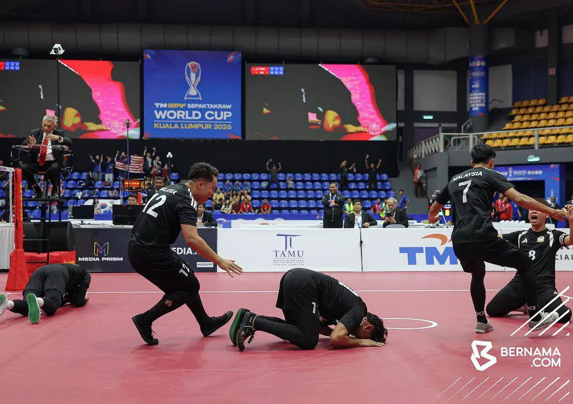 Malaysia julang trofi pertama Piala Dunia acara kuadran