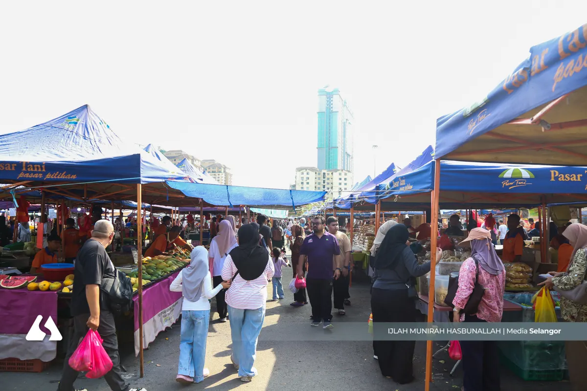 Harga terkawal, kesegaran tarik pengunjung ke pasar tani