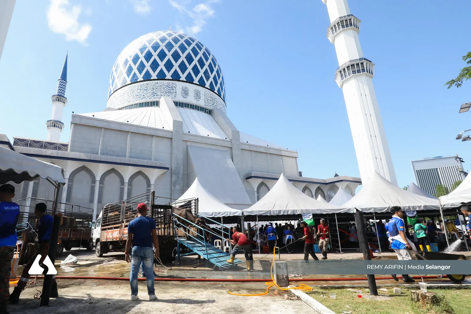 Aidiladha satukan komuniti, suasana korban di Shah Alam lebih meriah