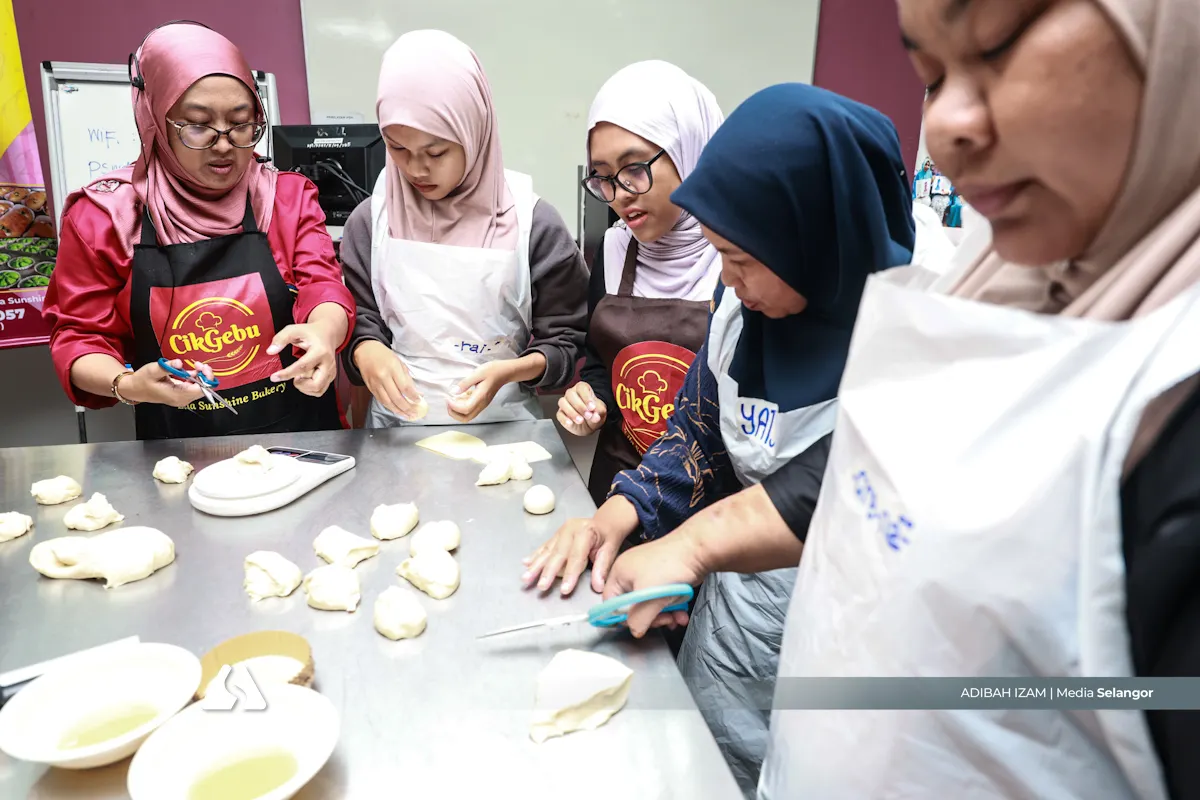 Once assisted, budding businesswoman now changing the fates of other asnaf entrepreneurs