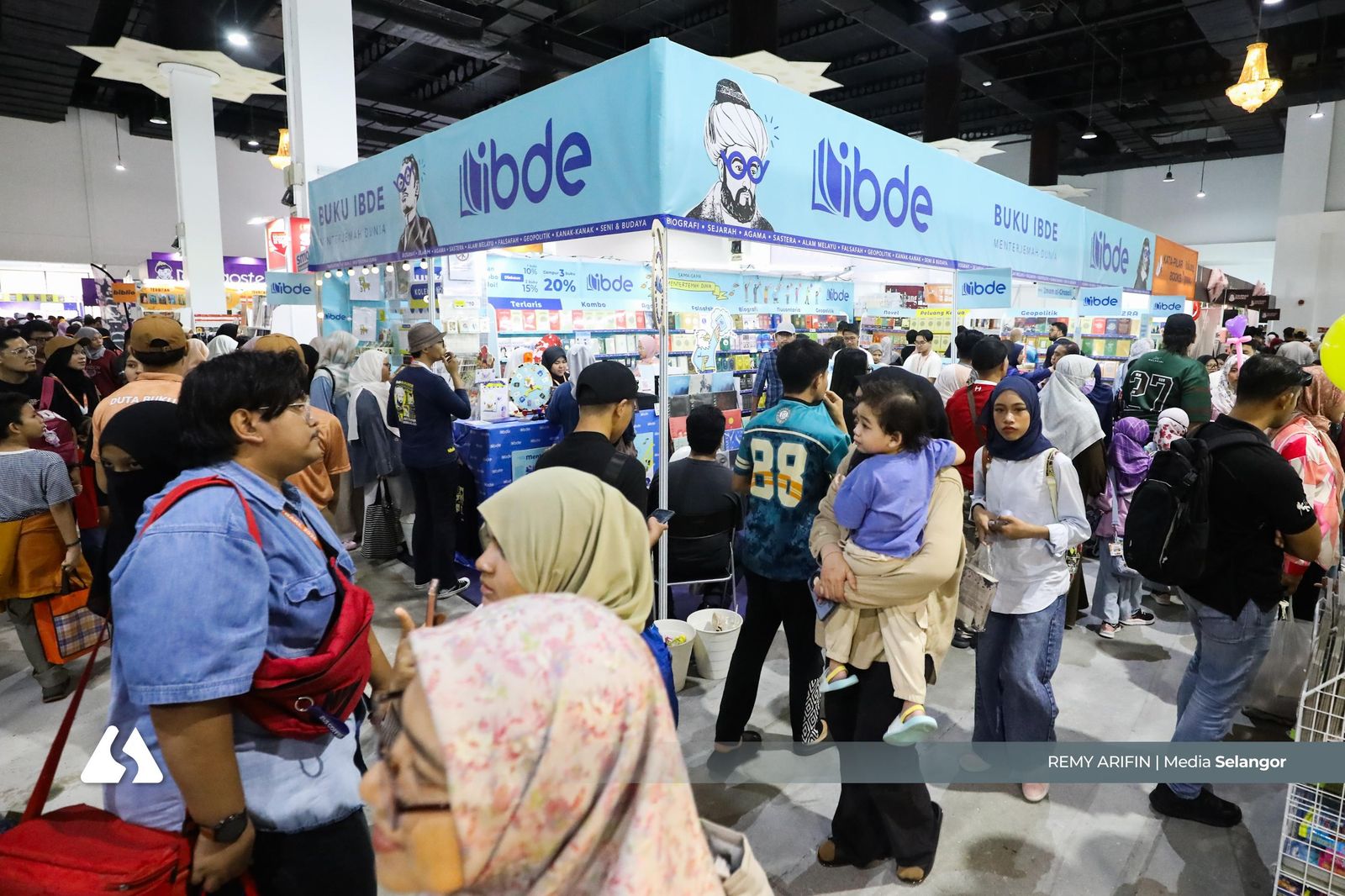 Buku falsafah, biografi terbitan IBDE pilihan utama pembaca muda di PBAKL 2026