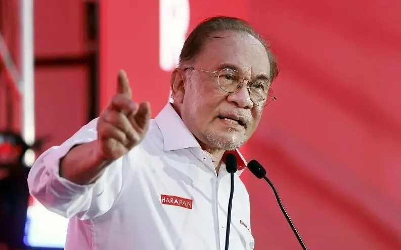 Anwar back in Johor to meet folks in Segamat