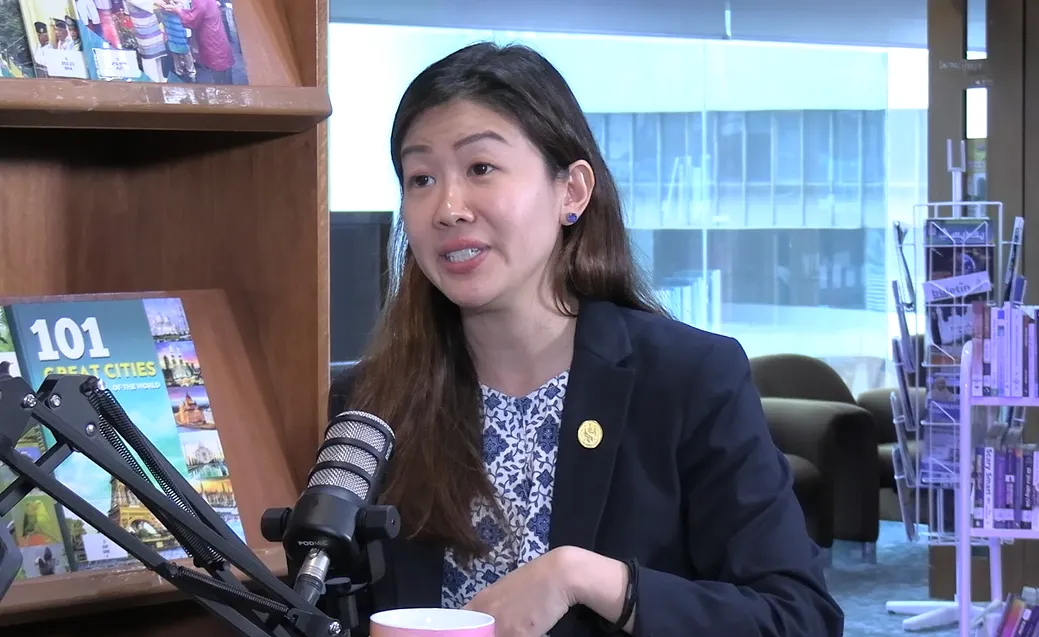 城市富裕表象下藏贫困问题 甘榜东姑聚焦“工薪家庭”援助