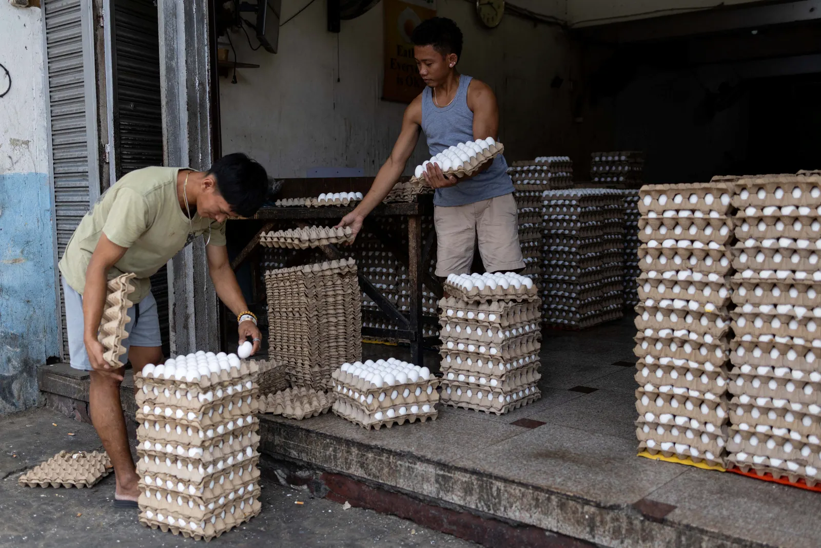 Philippines cuts 2026 growth forecast over graft scandal, energy crisis