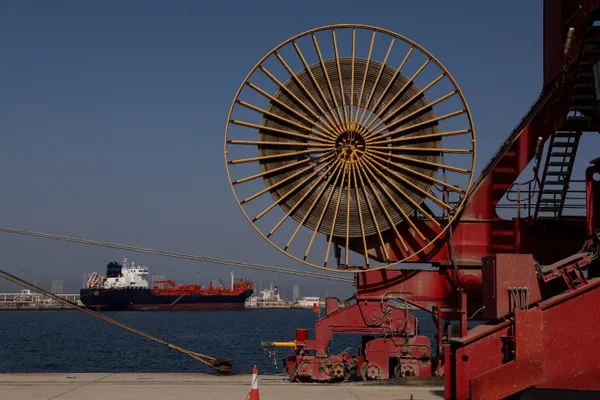 Hormuz transit will take ‘weeks’ to resume, largest tanker operator tells FT