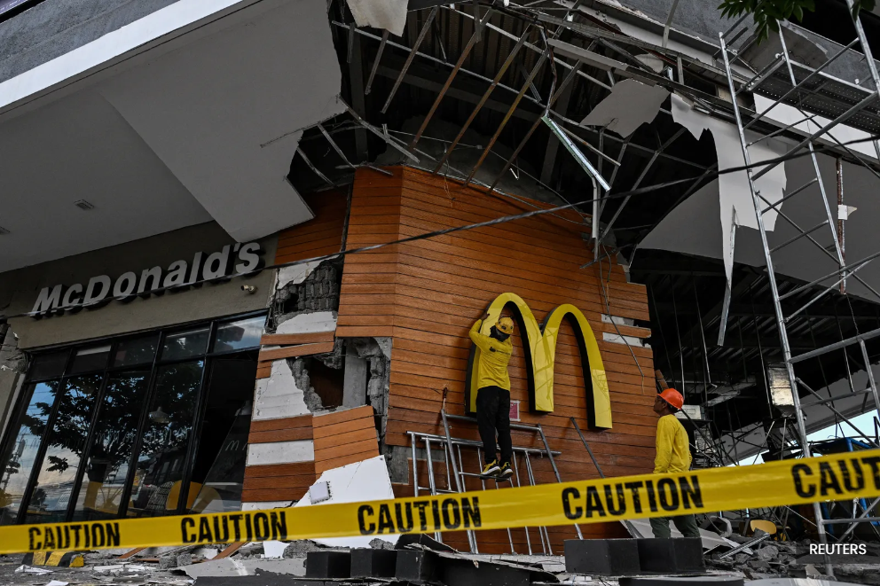 Philippine quake death toll rises to 47 as dozens remain missing