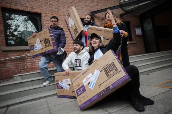 Argentine firm gives free TVs to those denied US visa to watch World Cup