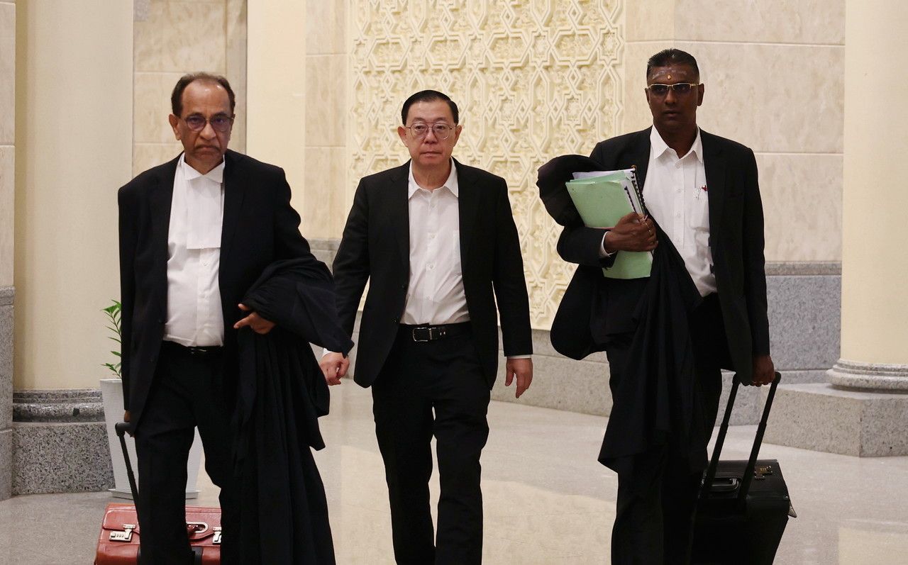 Guan Eng, isteri dan ahli perniagaan gagal batal pertuduhan, perbicaraan diteruskan