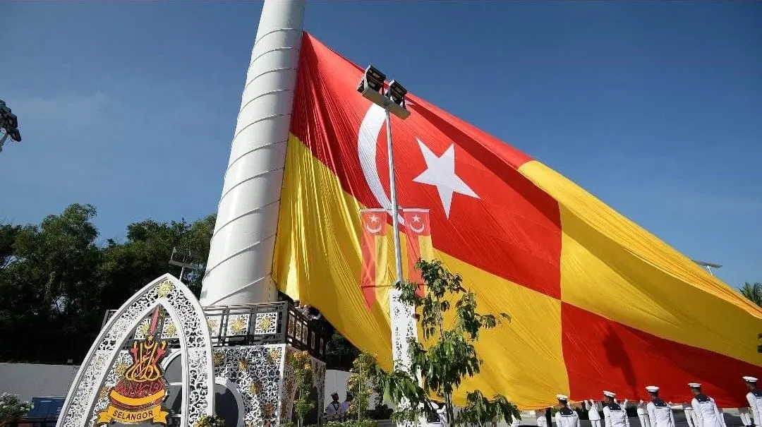Kibaran bendera lambang perpaduan, semarak cinta tanah air - Sultan Selangor