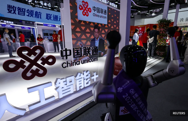 China Unicom warns that planned US crackdown could disrupt global communications