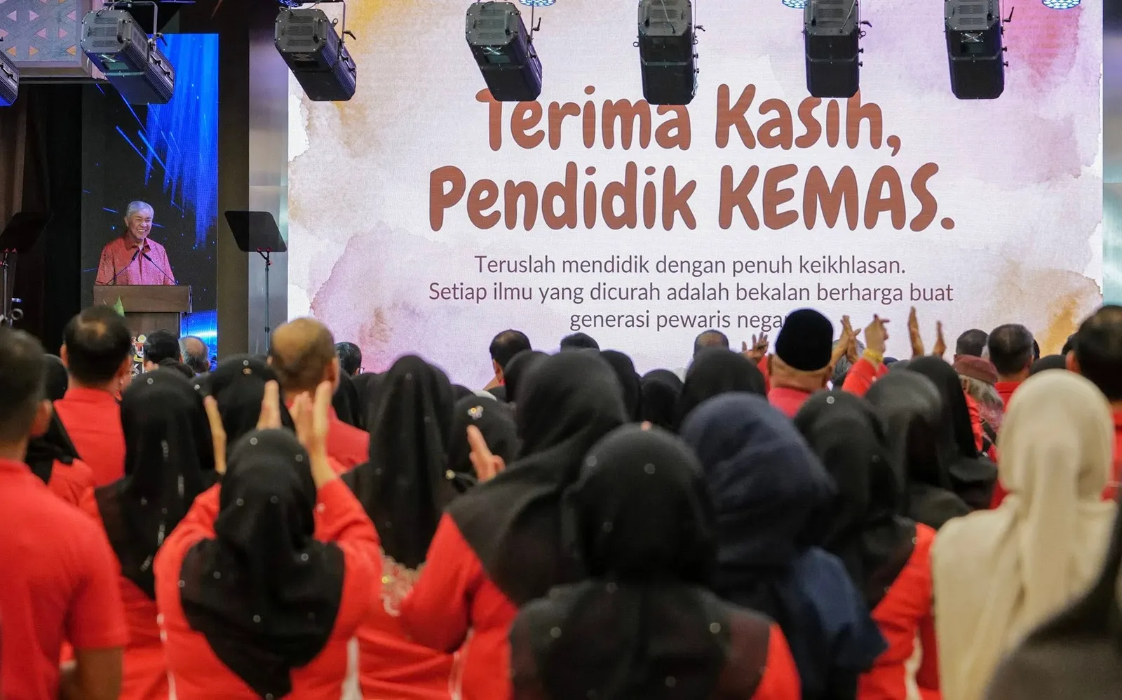 Zahid urges continuous upskilling of KEMAS teachers