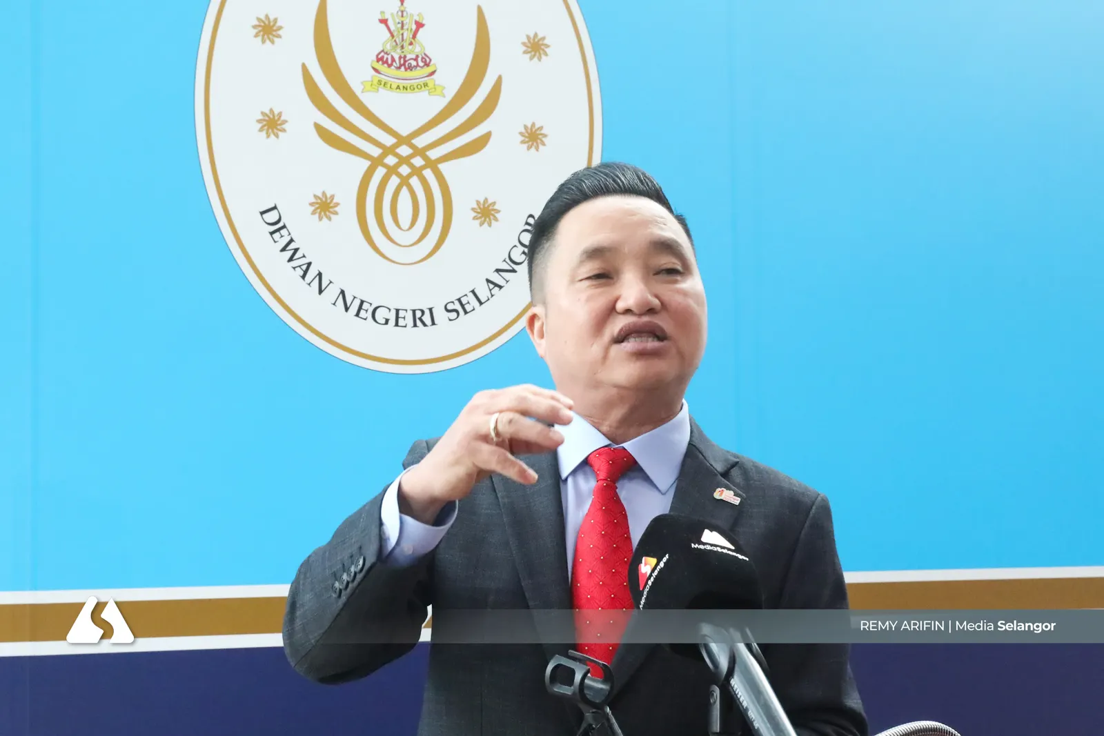 Selangor perhalusi kaedah tangani warga asing guna lesen niaga pasangan
