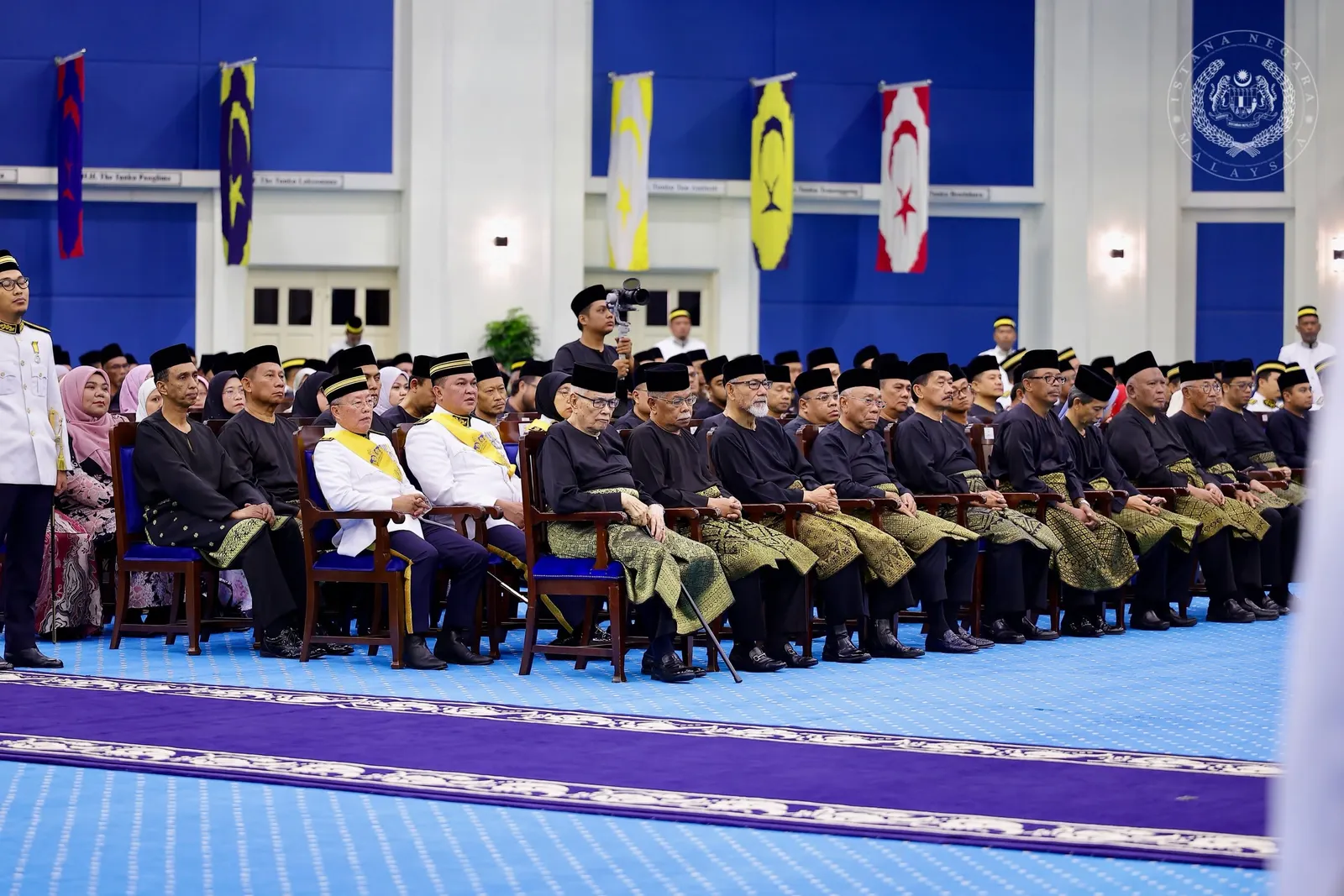 King confers medals on 124 recipients for official birthday