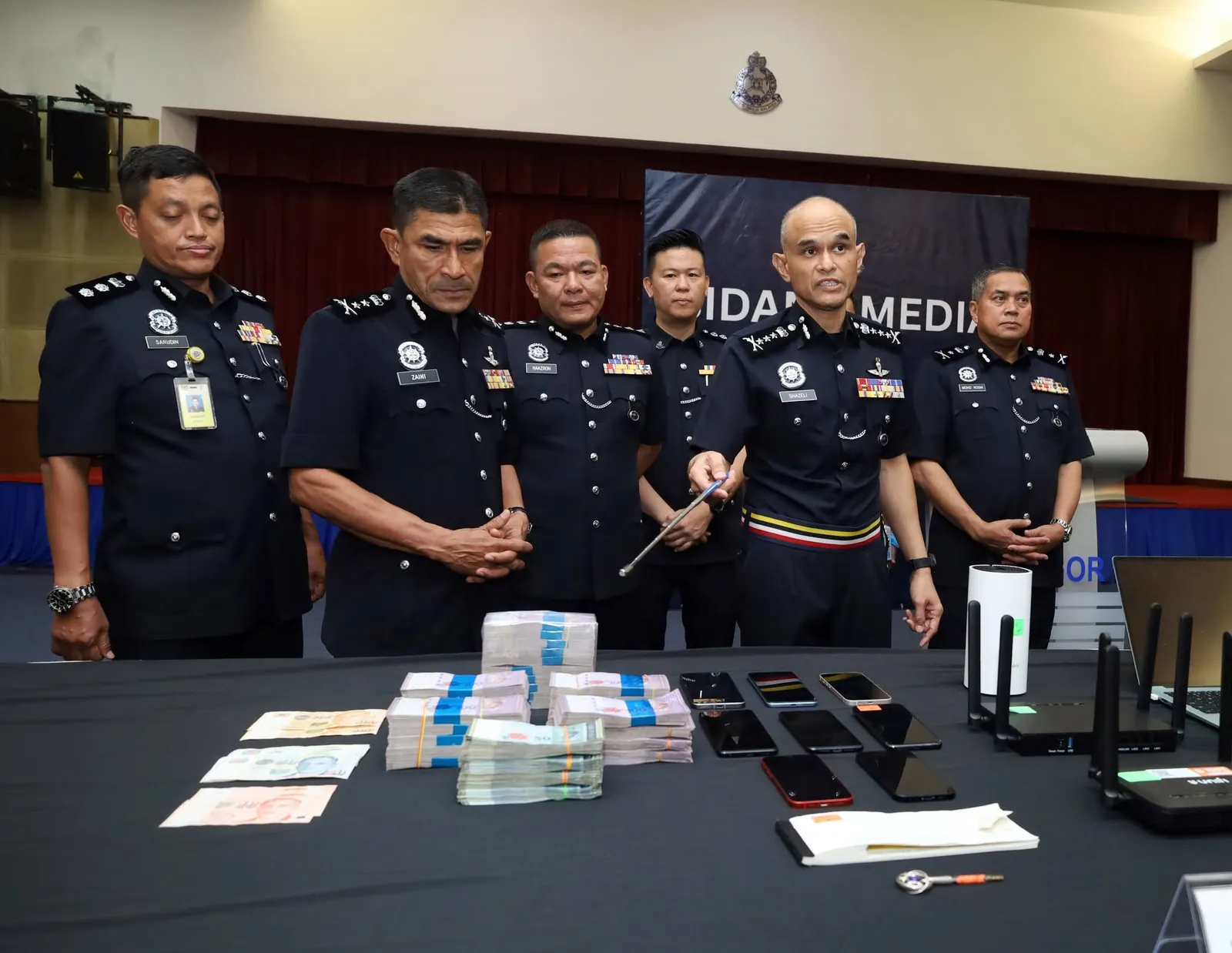 Polis Selangor tumpas empat sindiket penipuan dalam talian, 41 ditahan