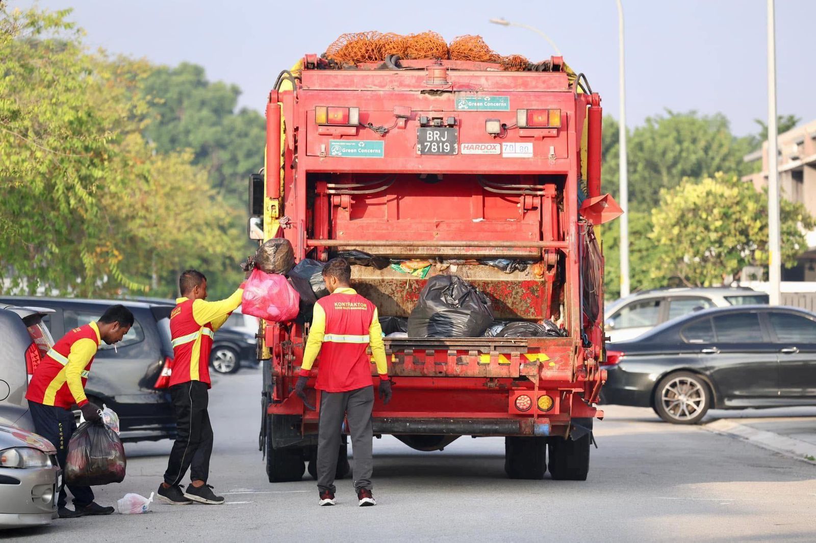 Kutipan sisa lancar ketika Hari Wesak, sembilan PBT capai prestasi 100 peratus