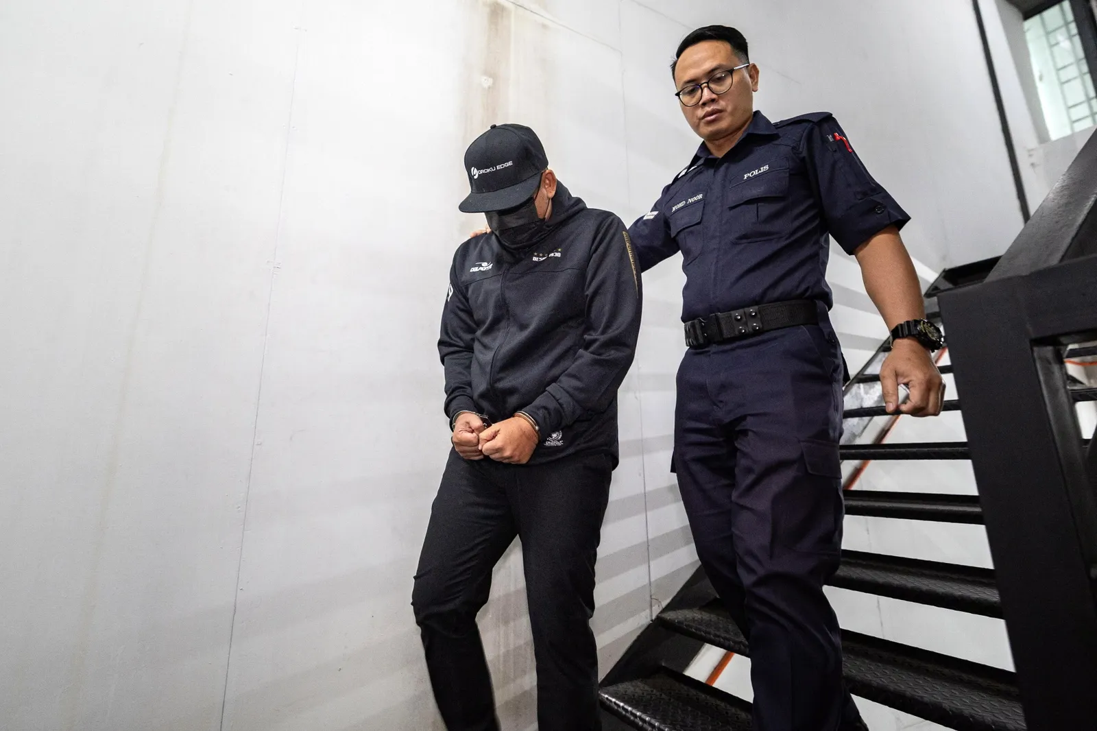 Bekas penolong jurutera didakwa 146 pertuduhan terima rasuah RM183,500