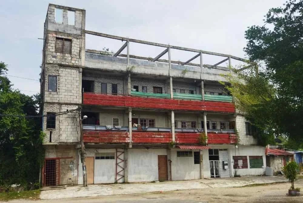 ‘Sg Makau foreigner flat demolition started June 13’