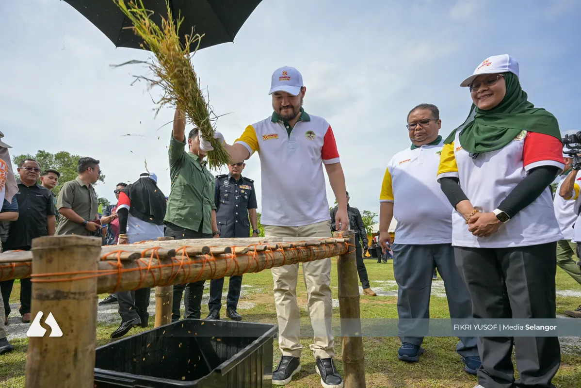 RMS visits Cyberjaya urban farm for taste of village experience in city centre