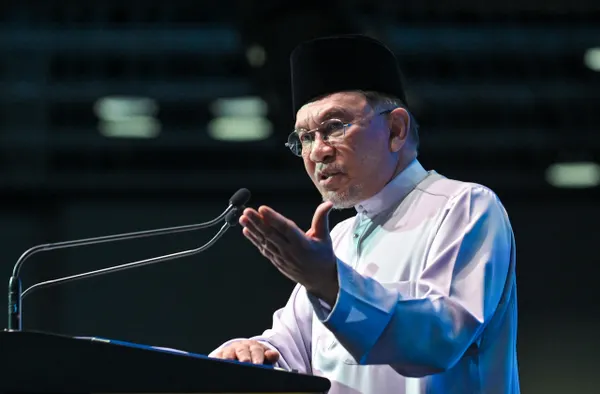 ‘Rohingya refugees must abide by laws or face firm action’