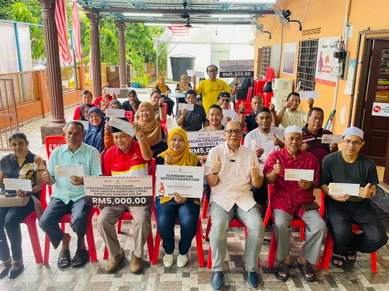 Pandan Indah state constituency contributes to community groups, institutions 