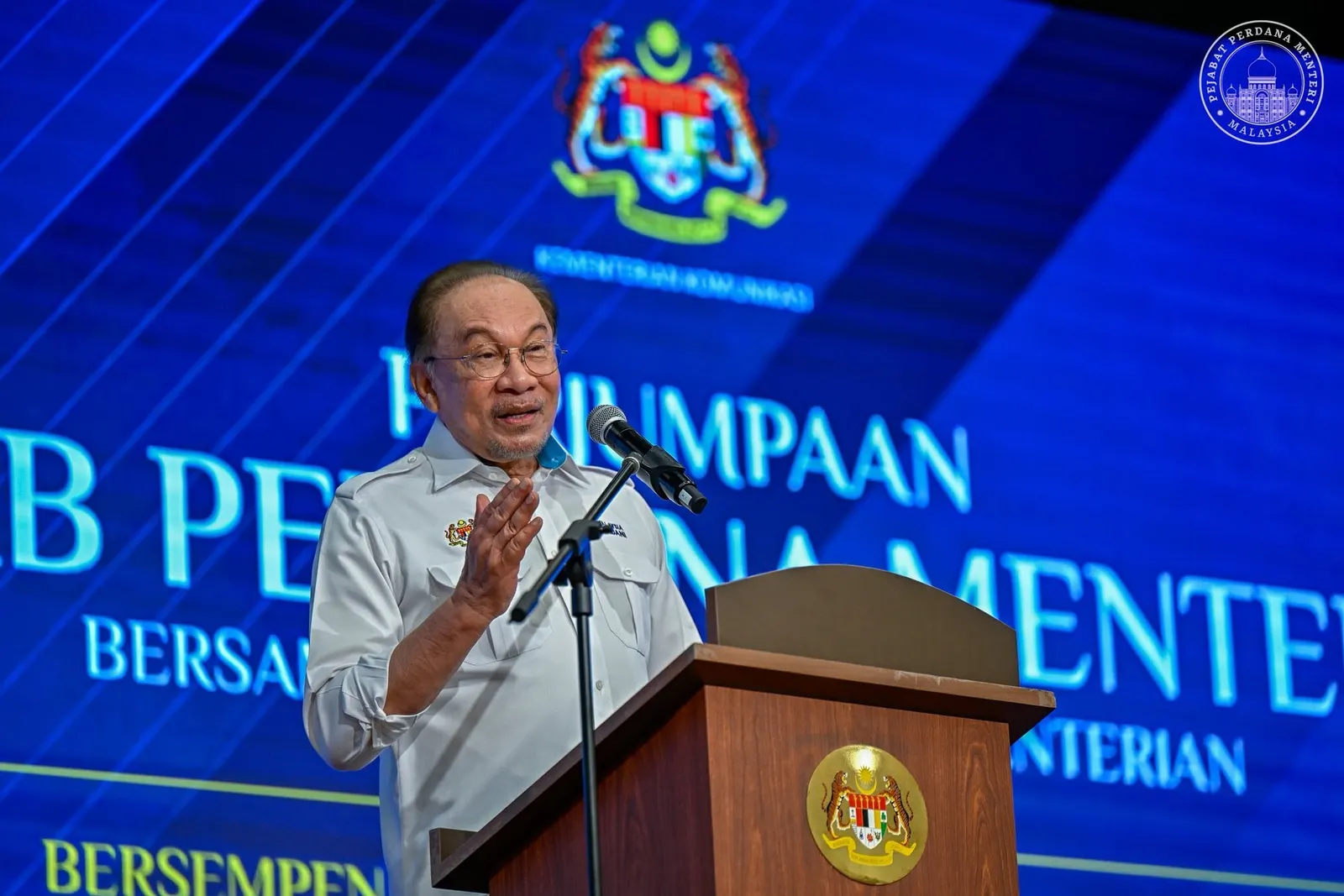 Jangan nafi hak kaum, parti anggotai kerajaan - PM