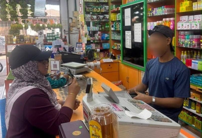 Imigresen bongkar premis warga asing guna lesen rakyat tempatan, 13 ditahan