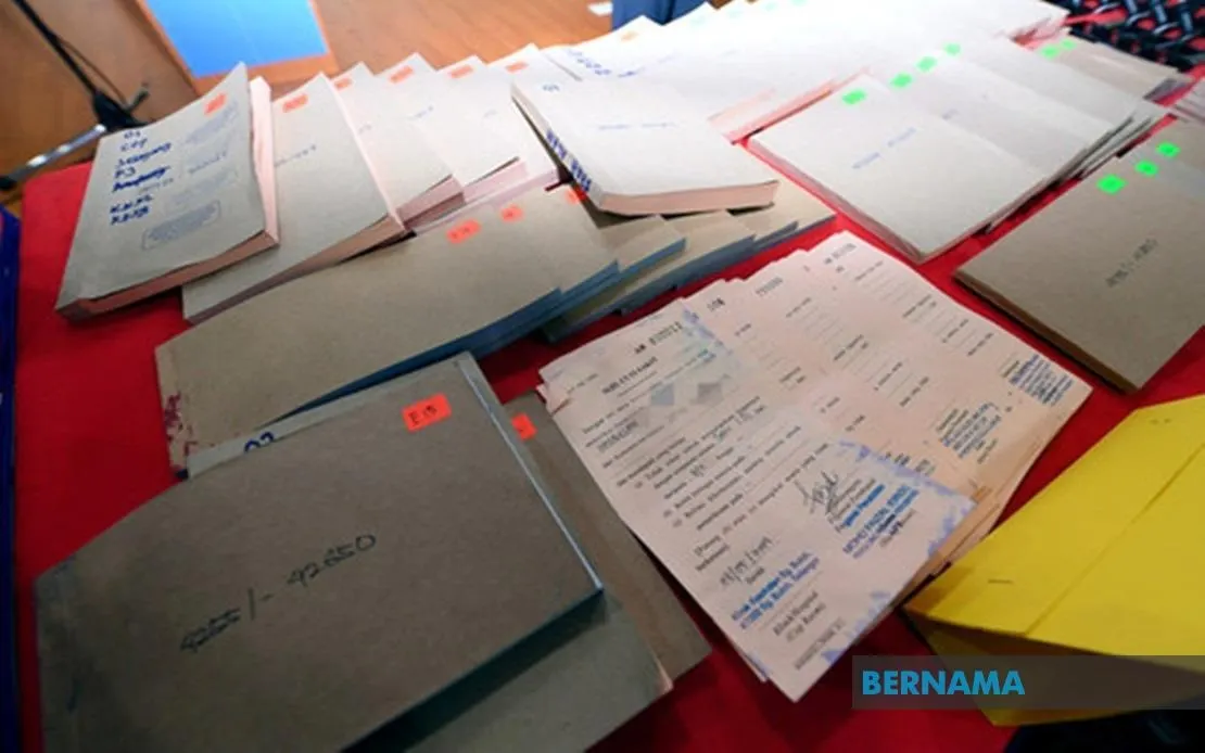 Nurse among five held over sale of fake medical certificates