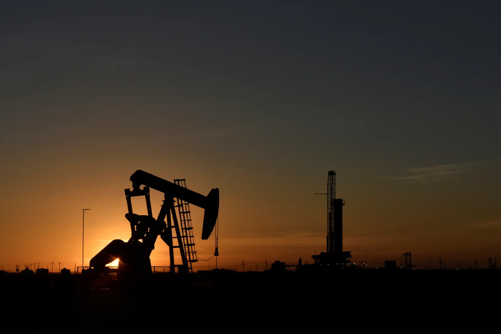 Oil jumps over 5 pct to two-week high after Trump says deal with Iran ‘over’