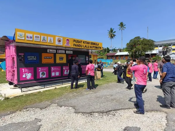 Pusat kitar semula ADTREC bantu Orang Asli jana pendapatan