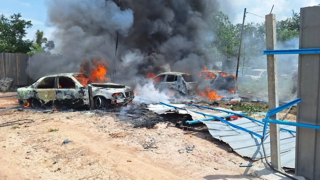 Lapan kereta scrap terbakar di Kapar, tiada mangsa dilaporkan