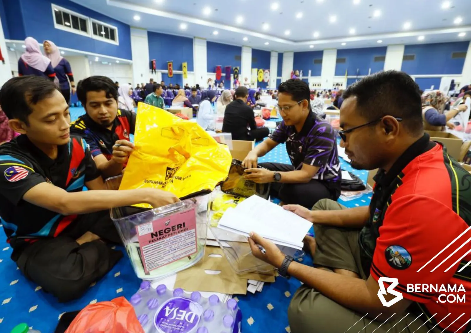 Ilham Centre: Young Johor voters prioritise candidates, decide at last minute