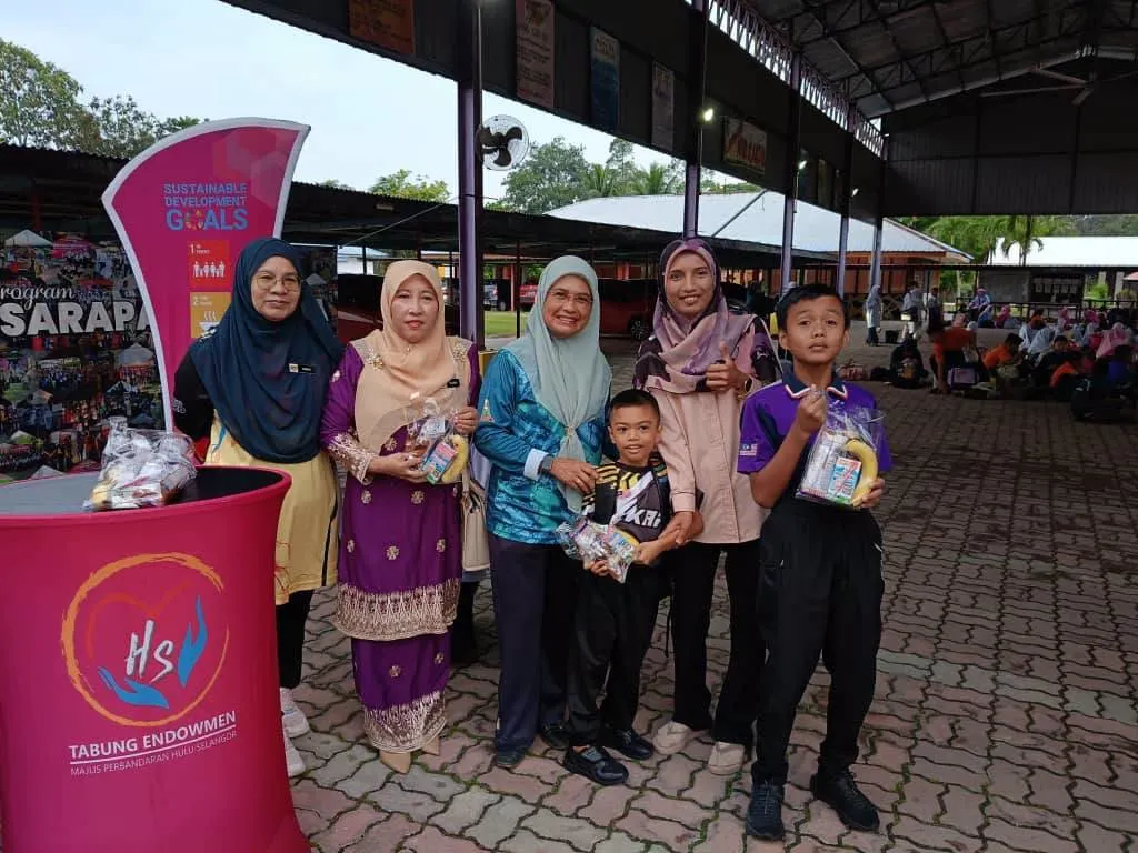435 pelajar SK Ampang Pecah nikmati sarapan percuma MPHS