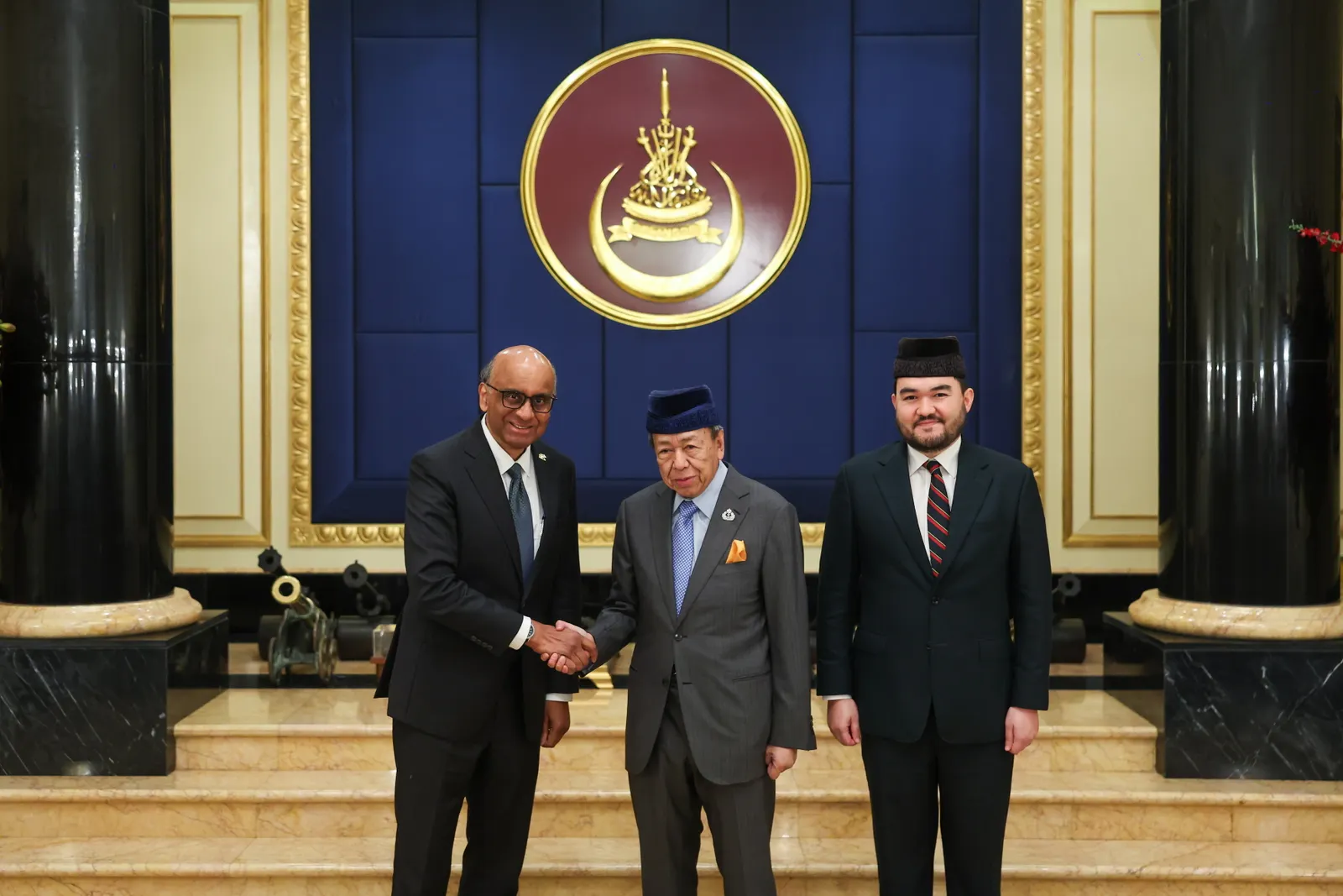 Selangor Sultan grants audience to Singapore President at Istana Alam Shah