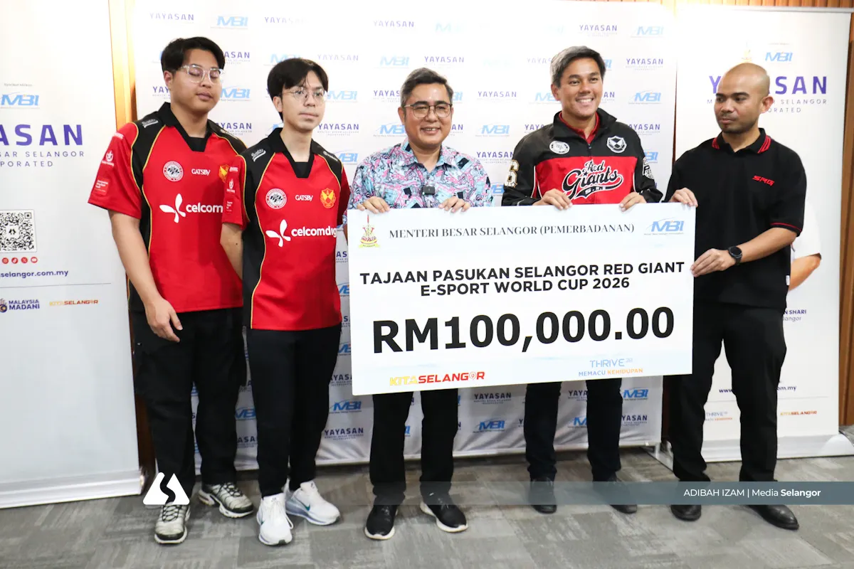 SRG terima RM100,000 daripada Yayasan MBI untuk  Piala Dunia E-sukan (EWC)