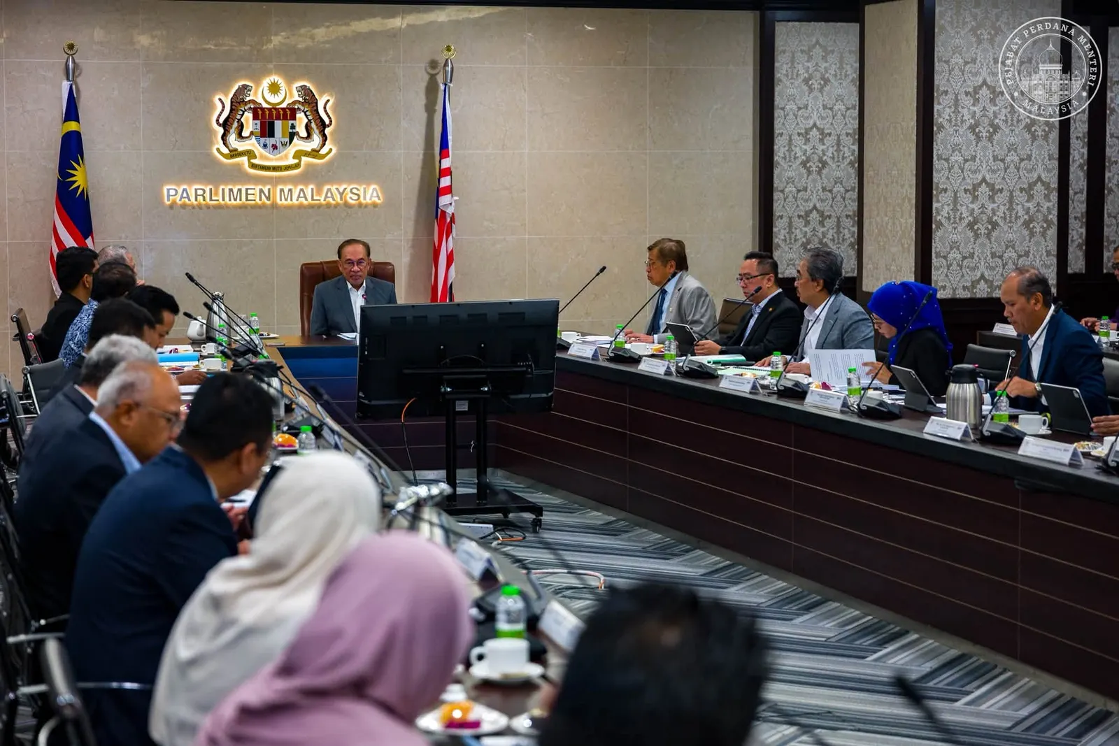 Govt to study need to establish national fuel reserves