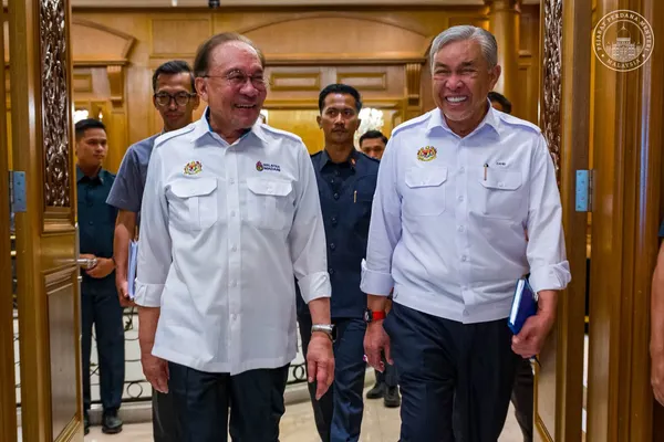 No rift with Anwar, BN committed to political stability, says Zahid