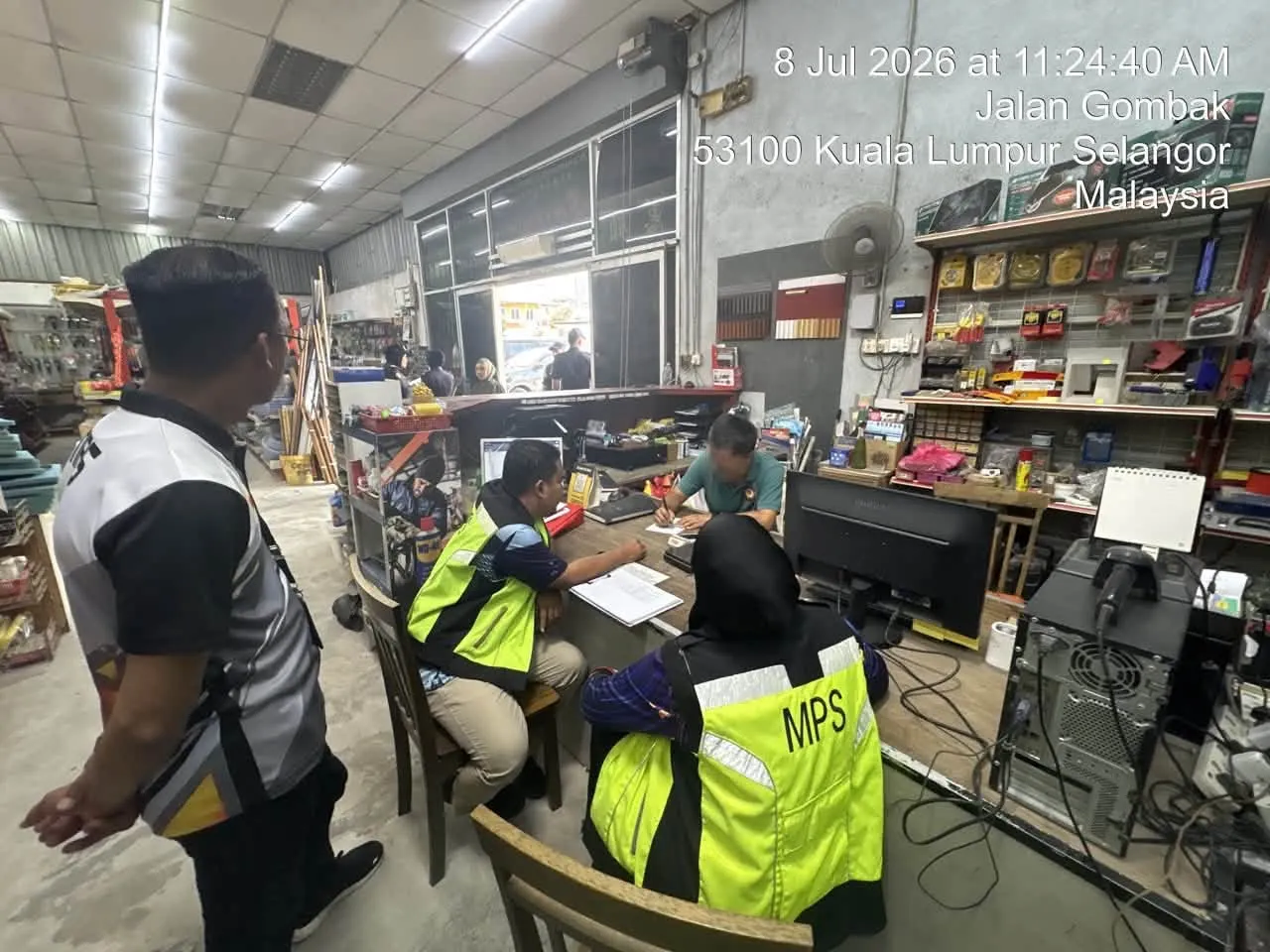 MPS keluar kompaun, sita premis kilang tanpa kebenaran