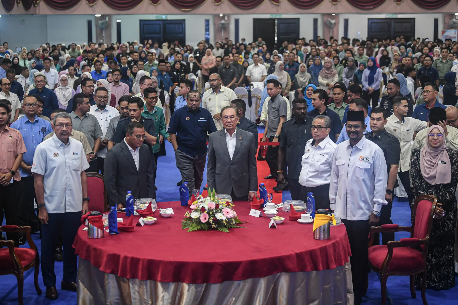 Penjawat awam tunjang kesinambungan dasar, kemajuan negara 