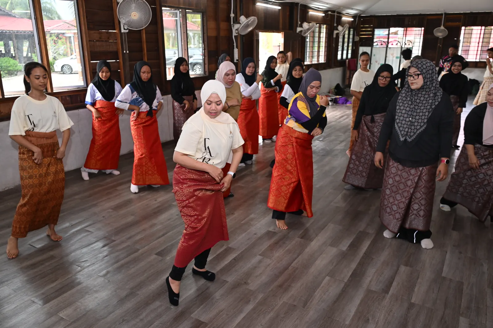 ASWARA perkasa seni, budaya menerusi Program Santuni Madani di Sungai Besar