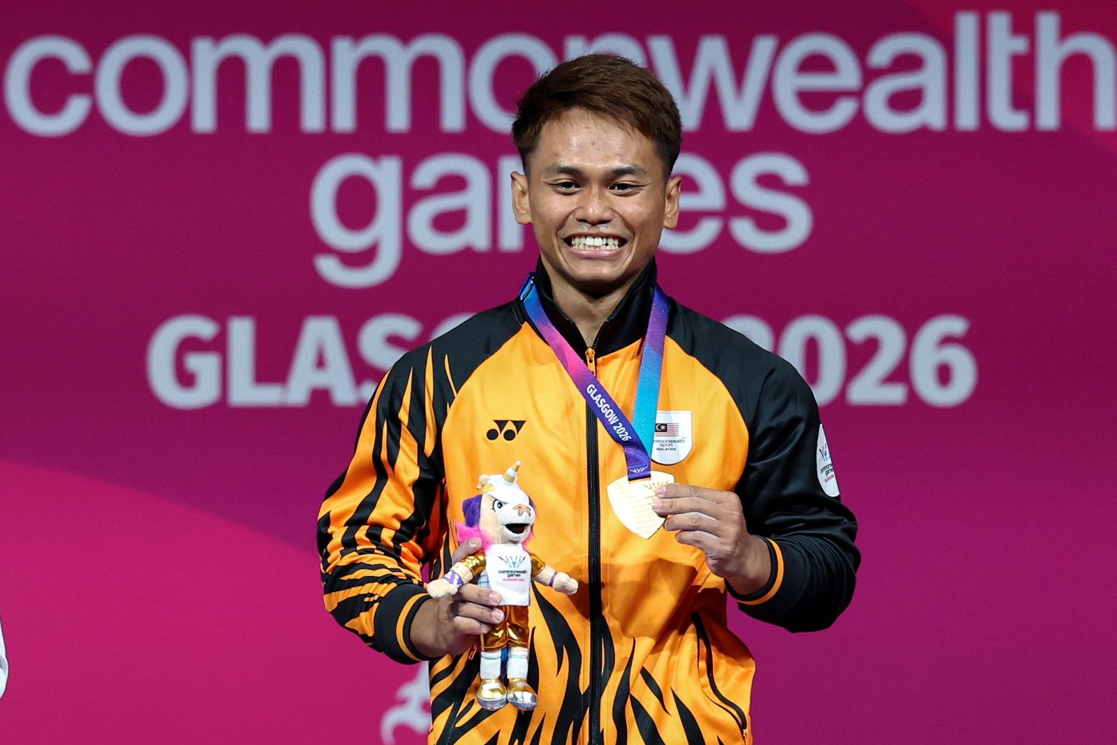 Malaysia's weightlifters dazzle in Glasgow with two golds and a bronze