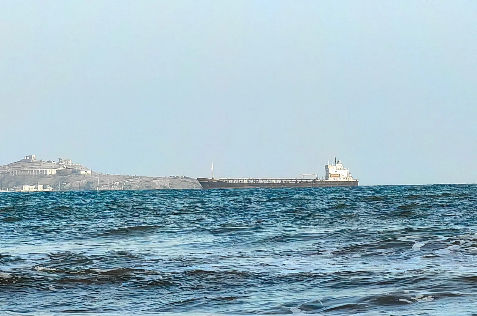Iran war spreads to Red and Caspian Seas, Gulf quiet as US forgoes strikes