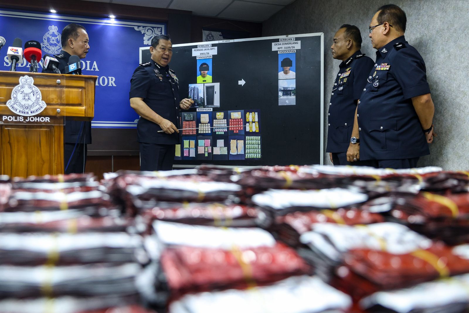 Polis Johor tahan dua individu, rampas dadah bernilai RM8.49 juta