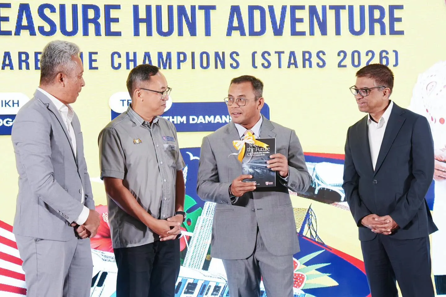 Kerjasama UTHM perkasa bakat, perkukuh ekosistem pengangkutan awam