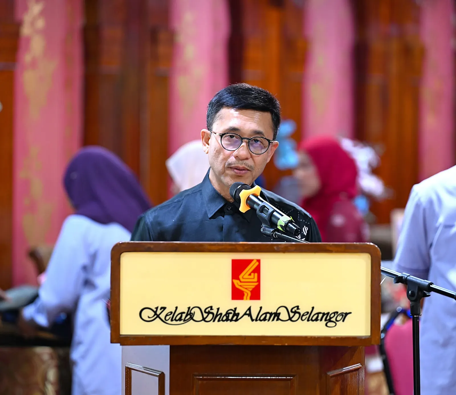 Selangor keeps reading culture alive through poetry